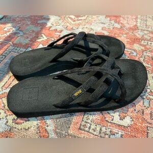 Teva Women’s 9 Sandals